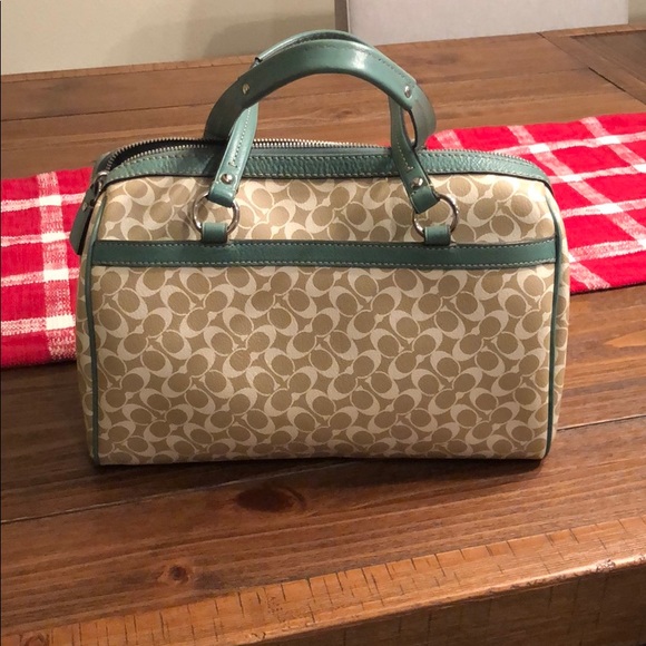 Coach hand bag - Picture 4 of 8